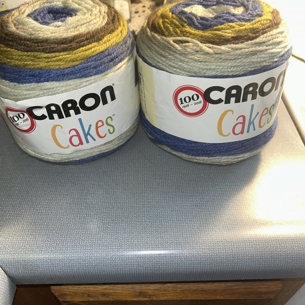 Caron Cakes Yarn Royal Icing New 2 Pack